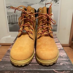 NEW Timberland Boots Waterproof